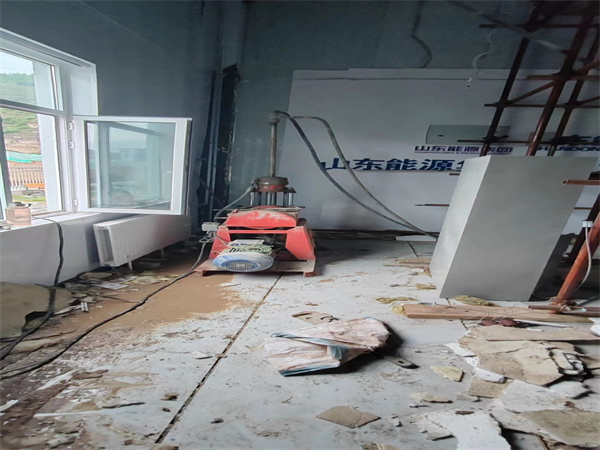 枞阳地基基础下沉墙体裂缝加固注浆顶升施工